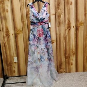 Adrienna Papell Stunning Floral Chiffon POCKETS!